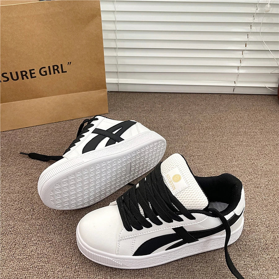 Retro Hong Kong Style Black Bread Shoes Unisex Casual Sports Sneakers Spring Autumn New Model Student Versatile Thick Bottom