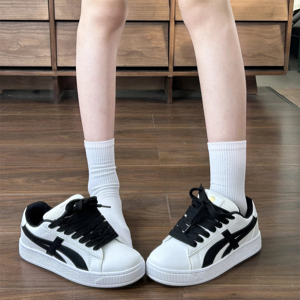 Retro Hong Kong Style Black Bread Shoes Unisex Casual Sports Sneakers Spring Autumn New Model Student Versatile Thick Bottom